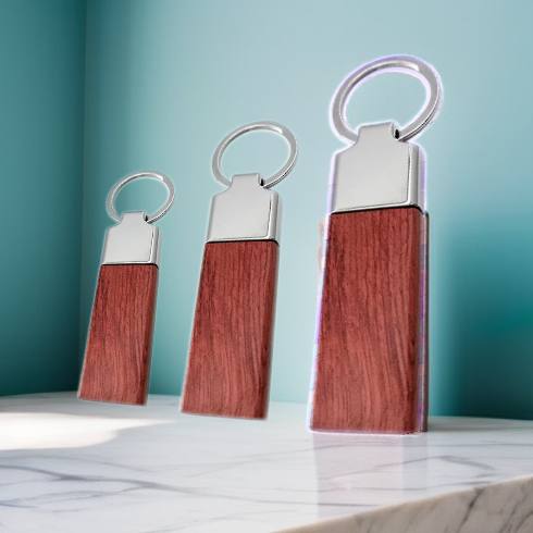 Брелок Тоскана, в подарочной упаковке, коричневый цвет, привлекательный и практичный аксессуар для ежедневного использования.